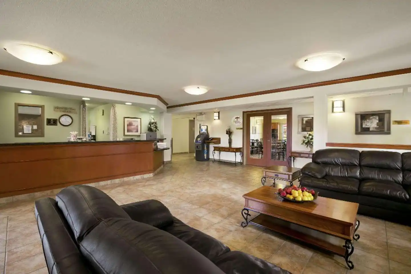 Super 8 by Wyndham Slave Lake AB Lobby