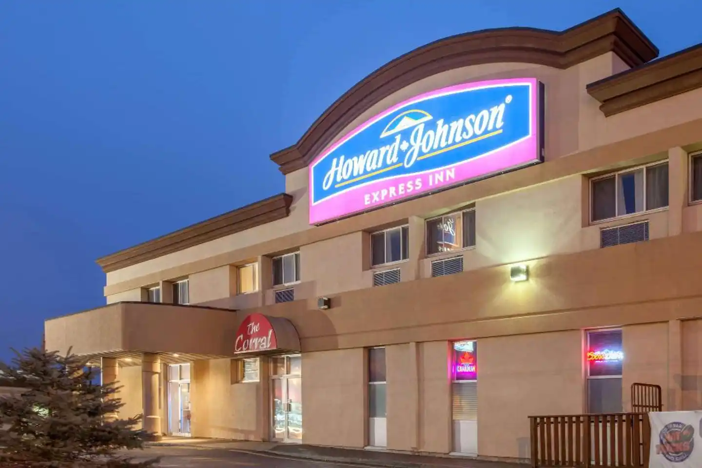 Howard Johnson by Wyndham Winnipeg West Aussenansicht