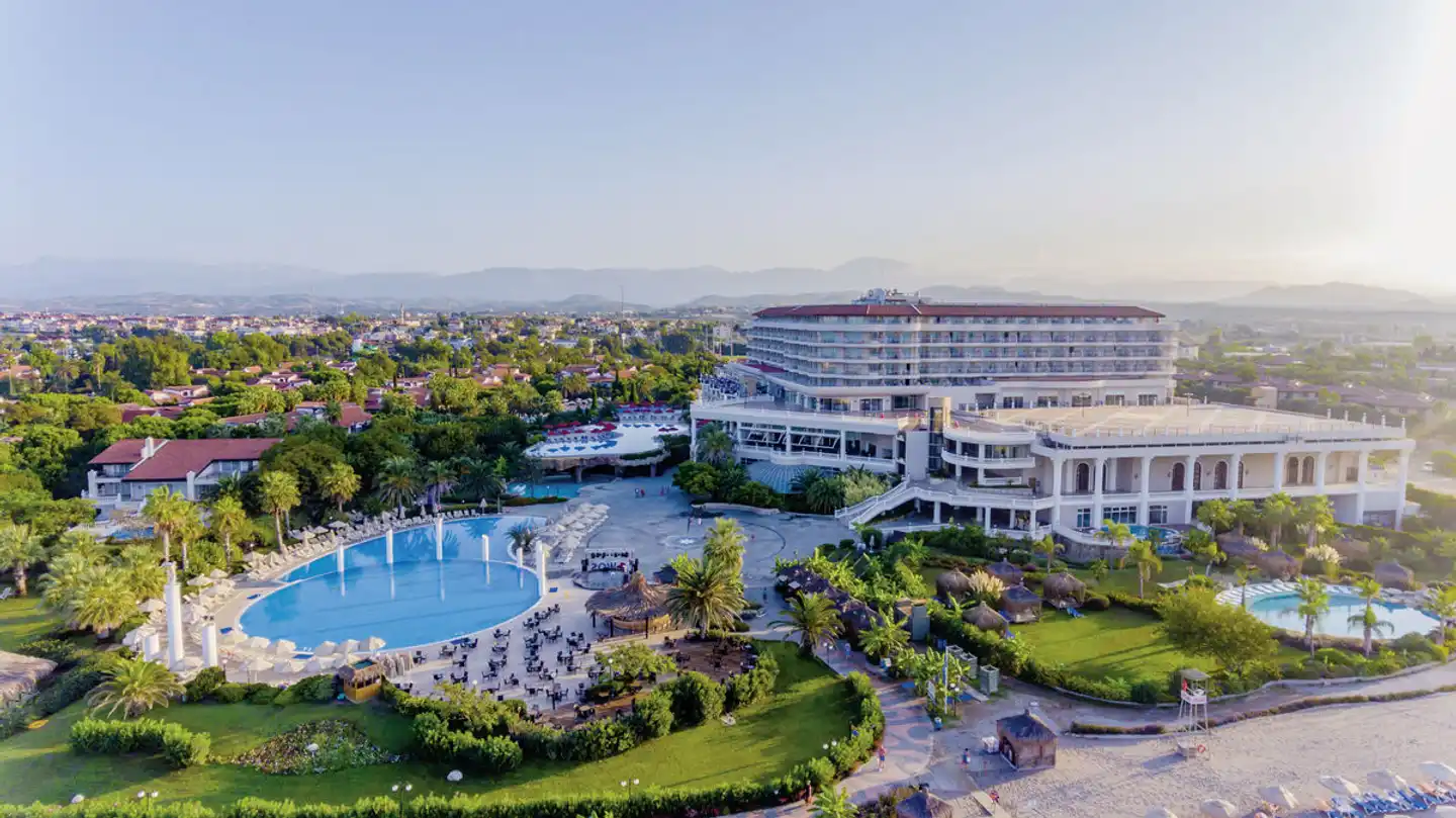 Starlight Resort Hotel Aussenansicht