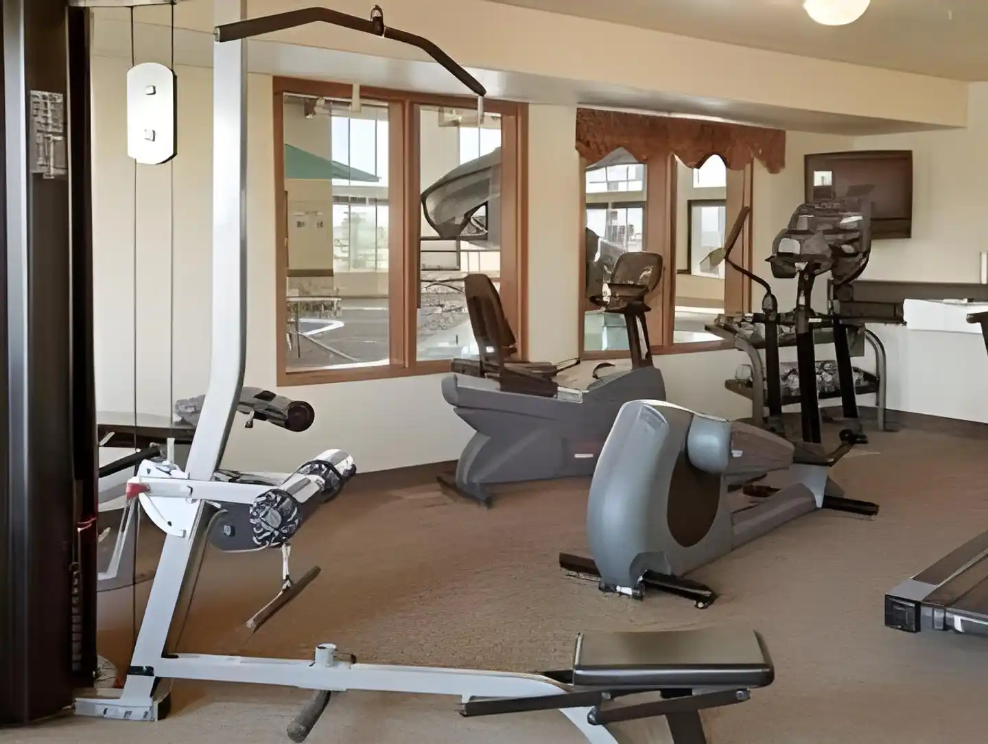 Super 8 by Wyndham Fort St. John BC Sport und Entertainment