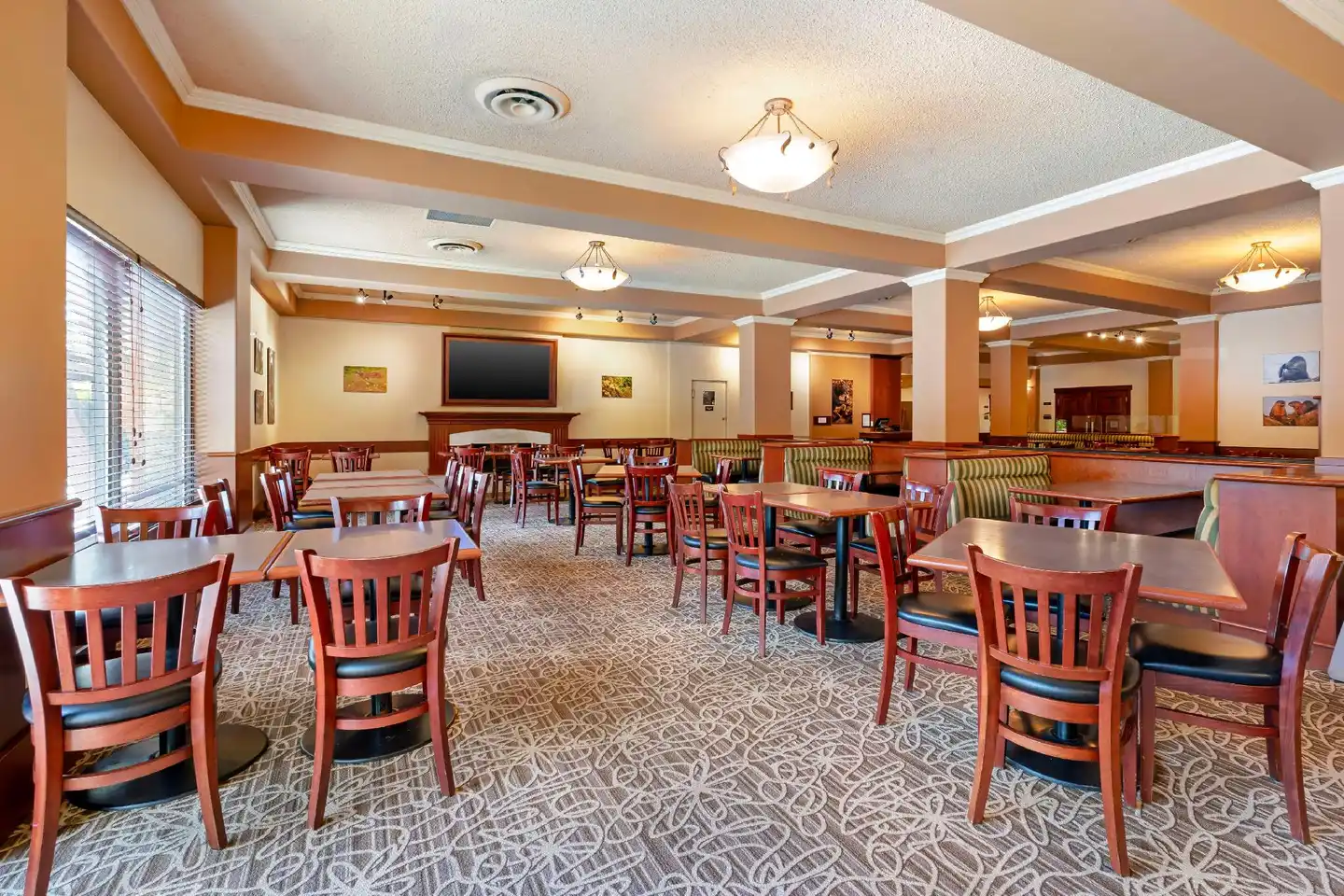 Best Western Plus Barclay Hotel Restaurant