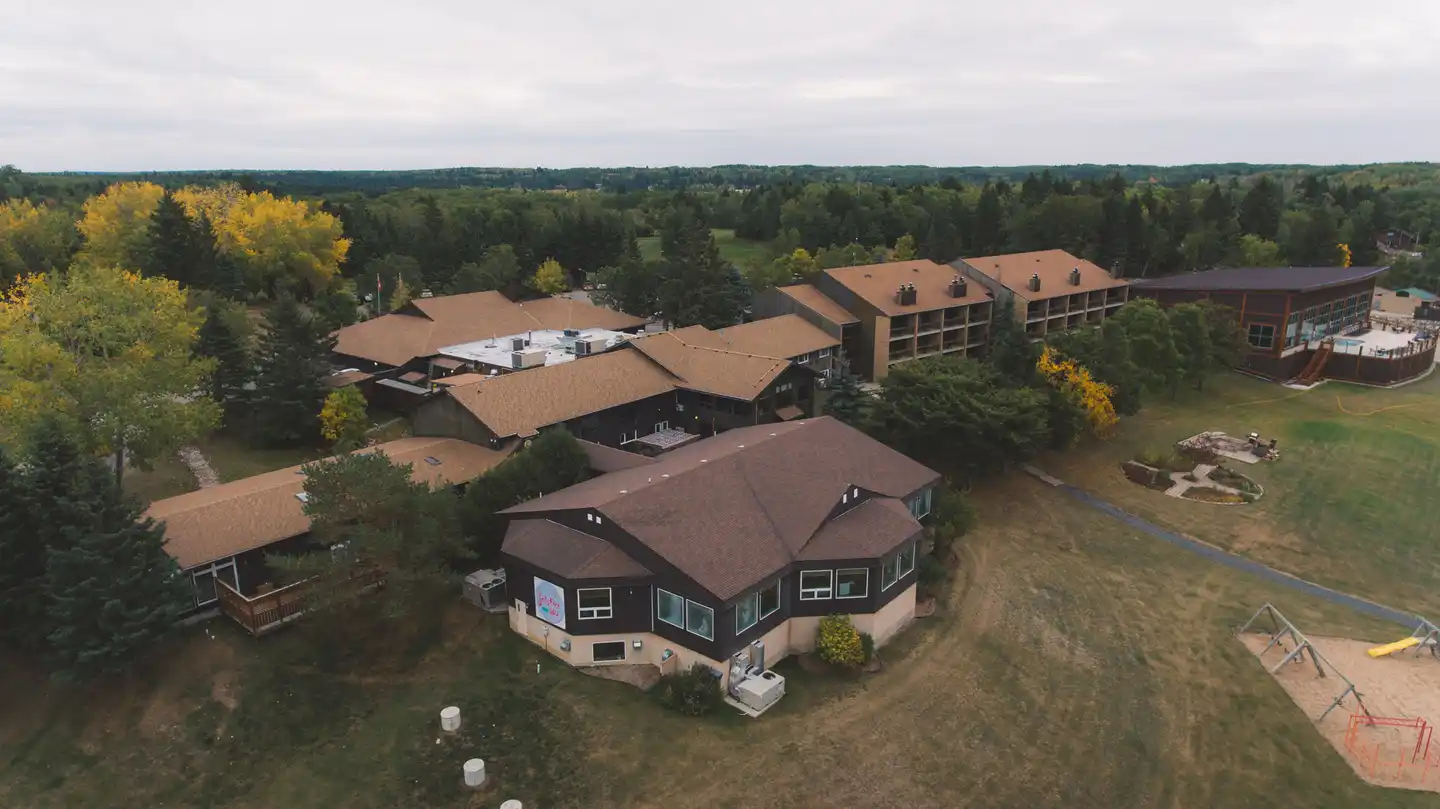 Elkhorn Resort Spa & Conference Centre Aussenansicht