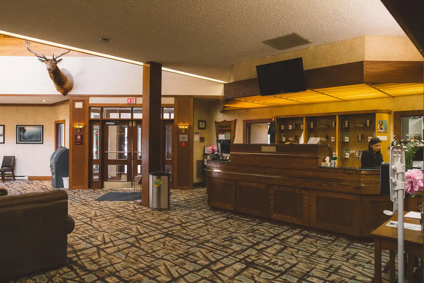 Elkhorn Resort Spa & Conference Centre Lobby