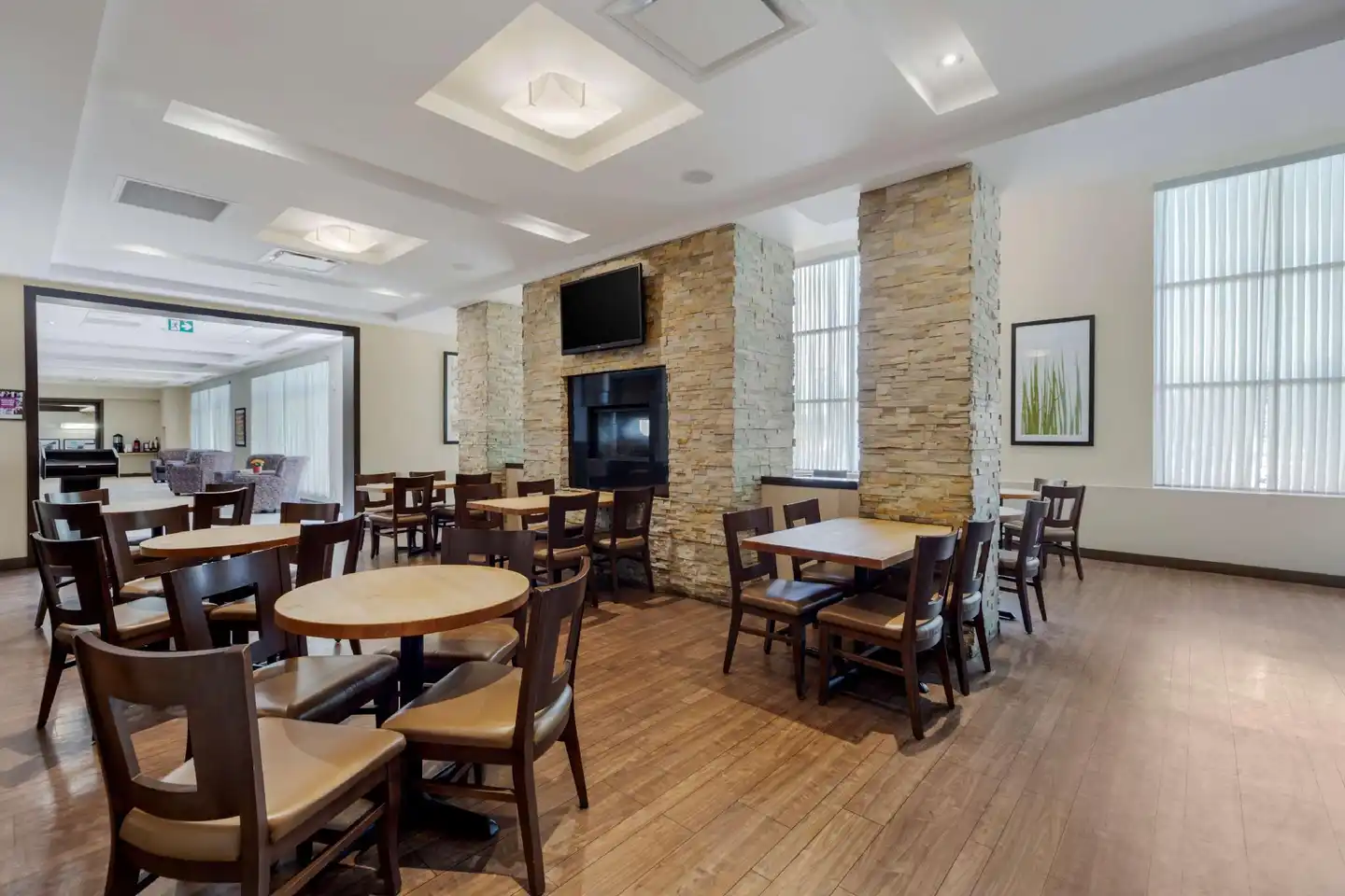 Best Western Plus Edmonton Airport Hotel Restaurant