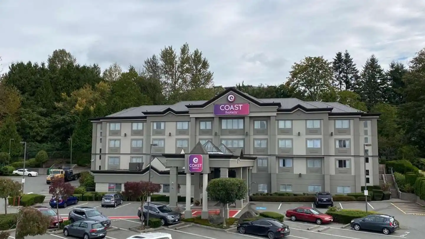 Coast Abbotsford Hotel & Suites Aussenansicht