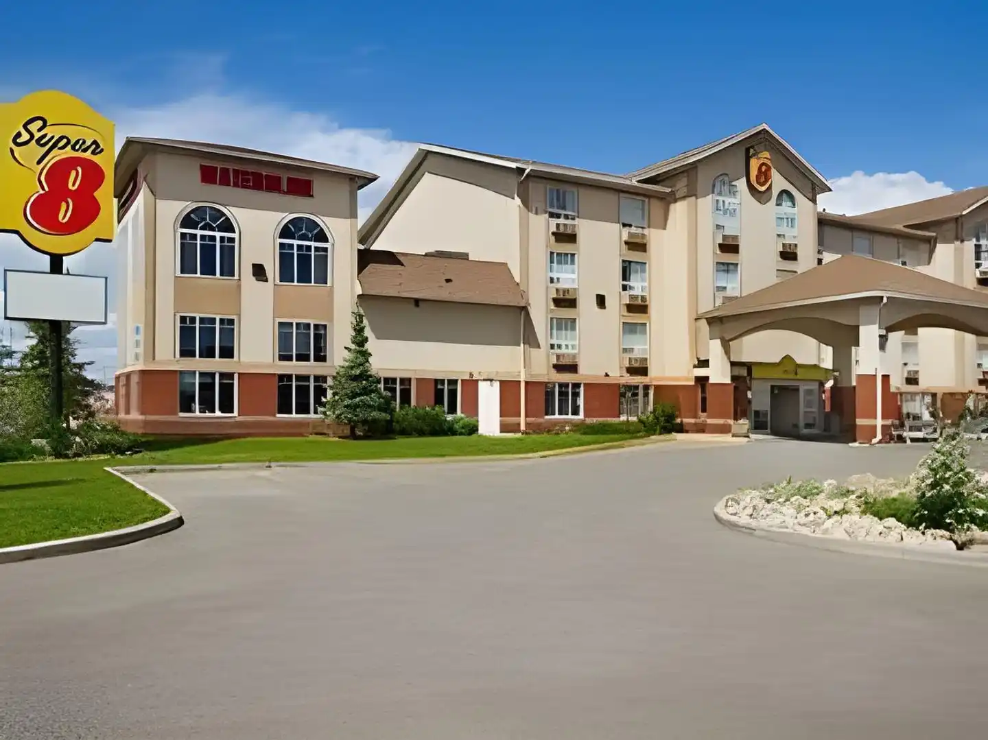 Super 8 by Wyndham Fort St. John BC Aussenansicht