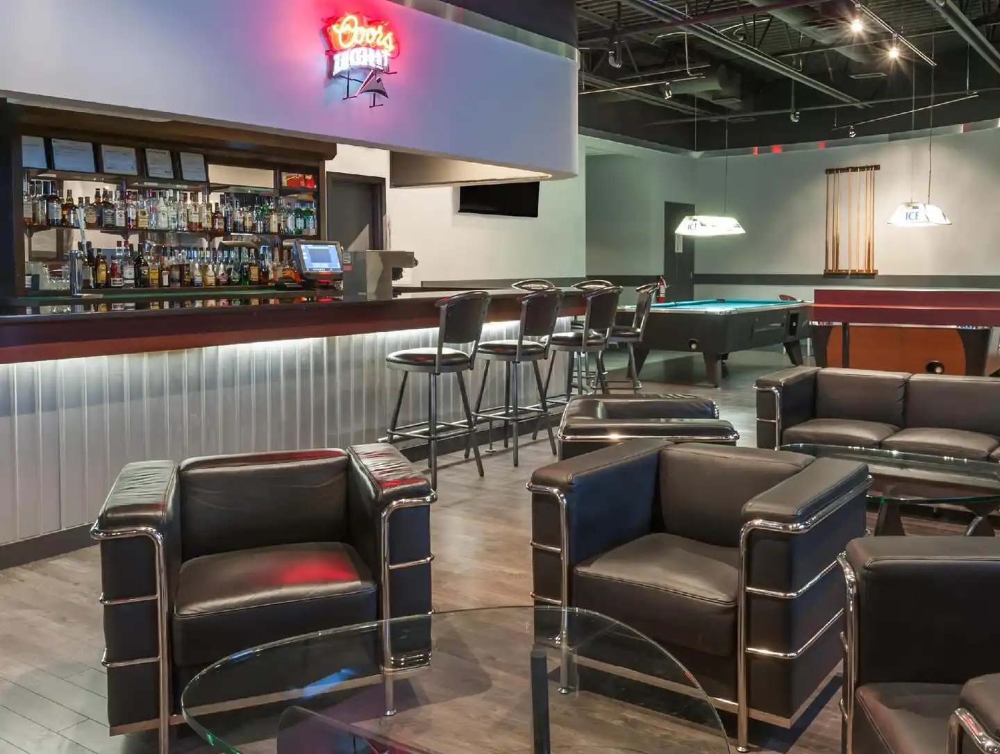 Super 8 by Wyndham Edmonton/West Bar