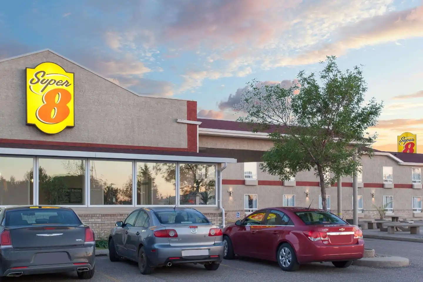 Super 8 by Wyndham Brandon MB Terrasse