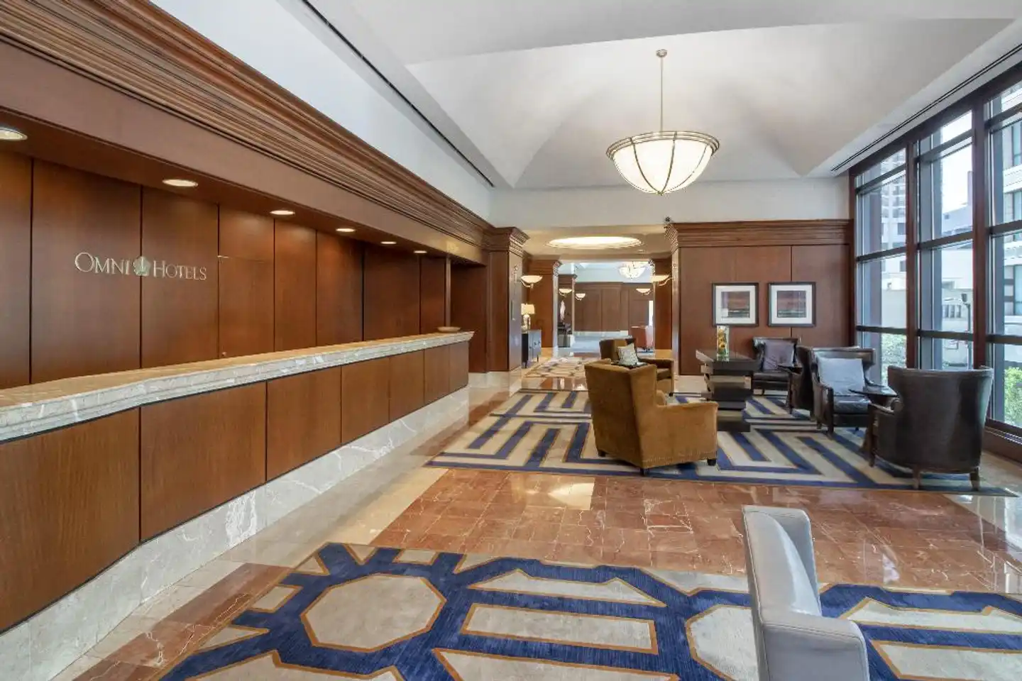Omni Chicago Hotel Lobby