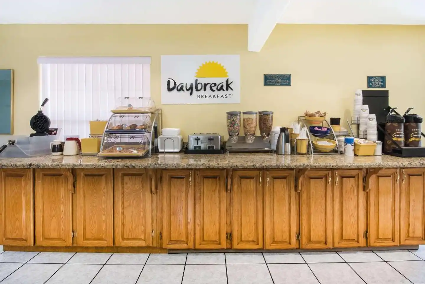 Days Inn by Wyndham McAllen Lobby