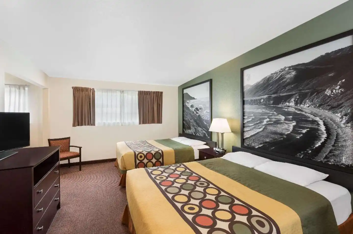Super 8 by Wyndham Monterey Wohnbeispiel