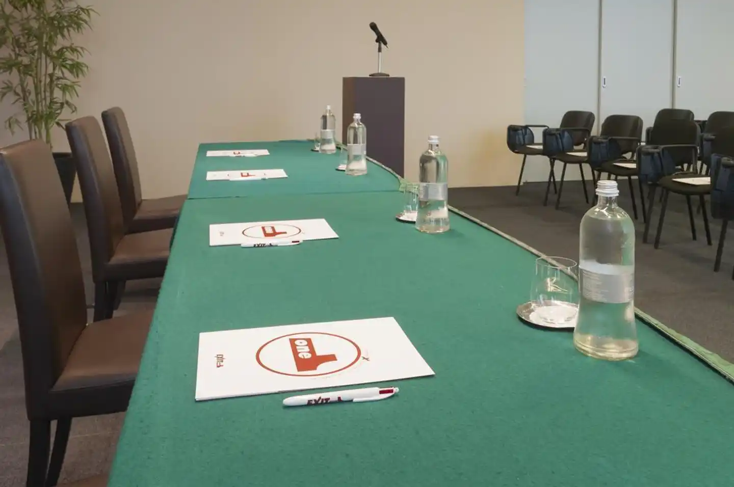 Barrage Konferenz