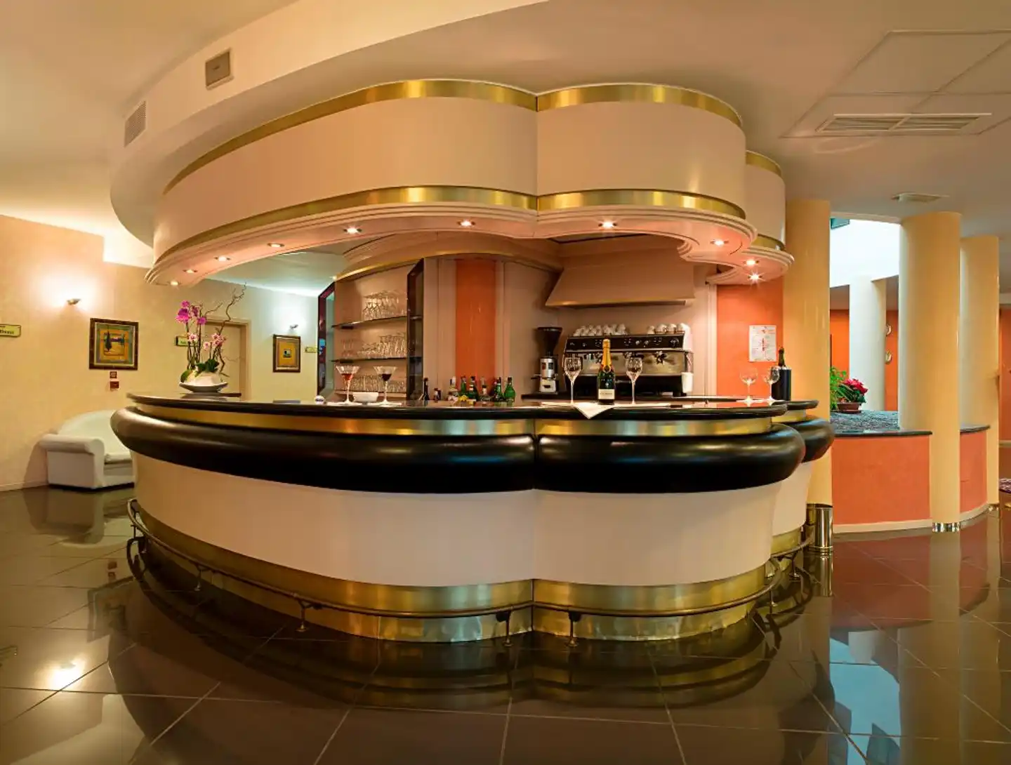 Hotel Bifi Bar