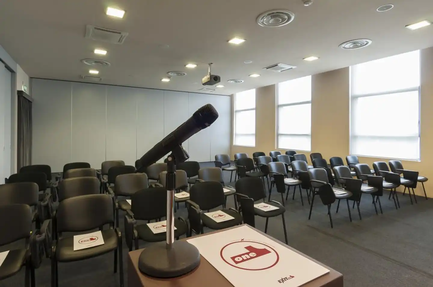 Barrage Konferenz