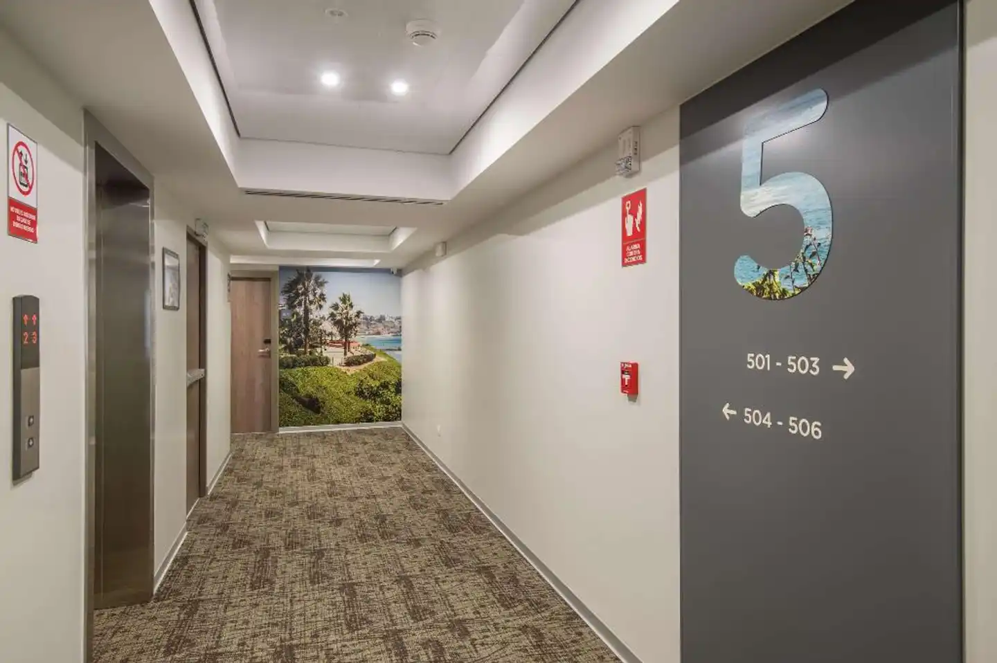 Best Western Plus Posada Royale Hotel & Suites Lobby