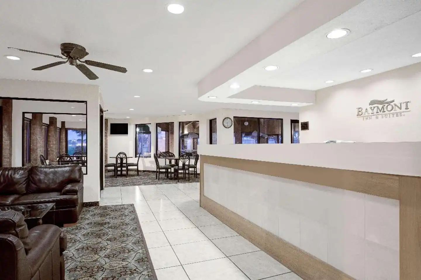 Baymont by Wyndham San Marcos Lobby