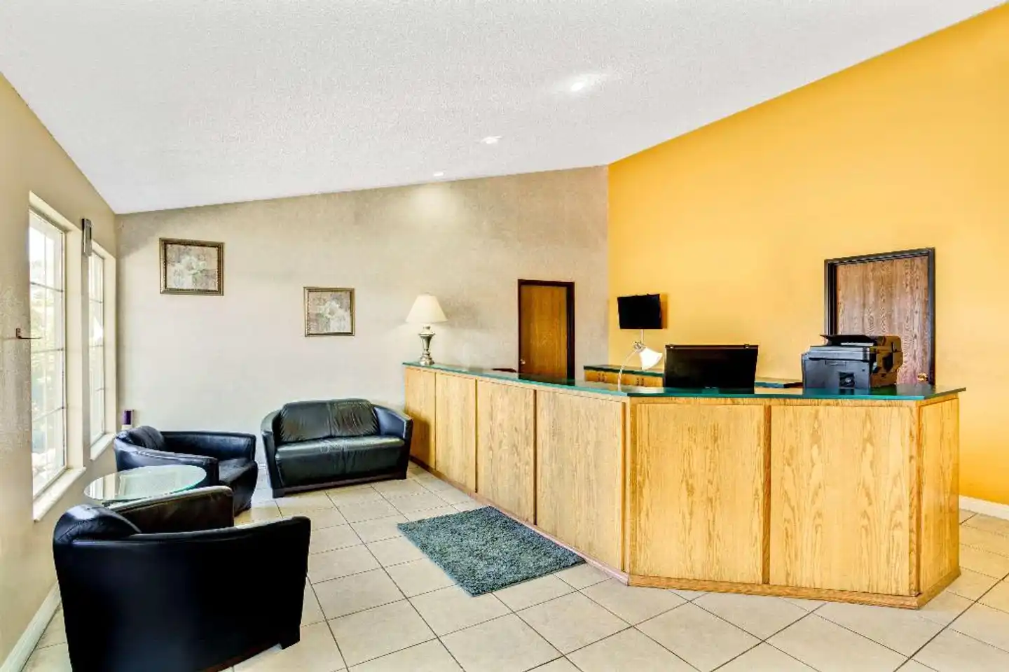 Days Inn by Wyndham Carson City Lobby