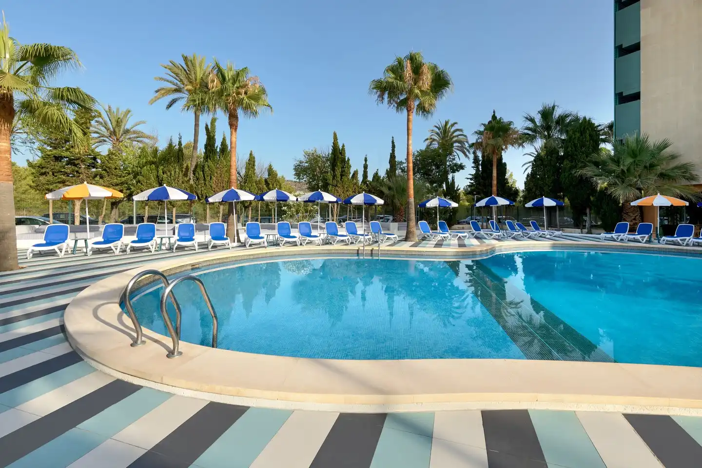 tent Mojito Suites Pool
