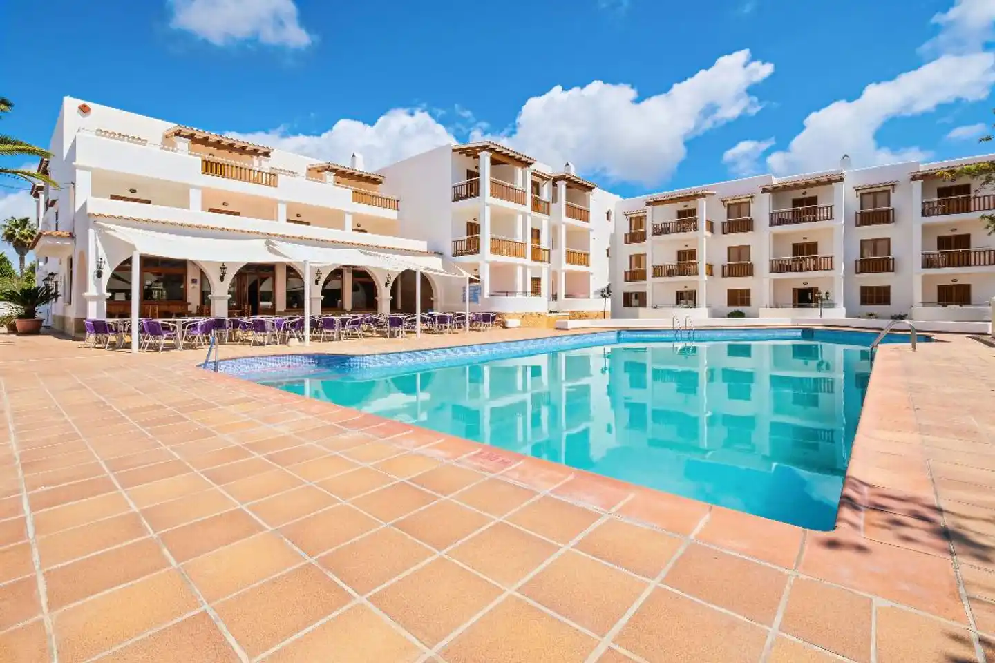 azuLine Can Sanso Pool