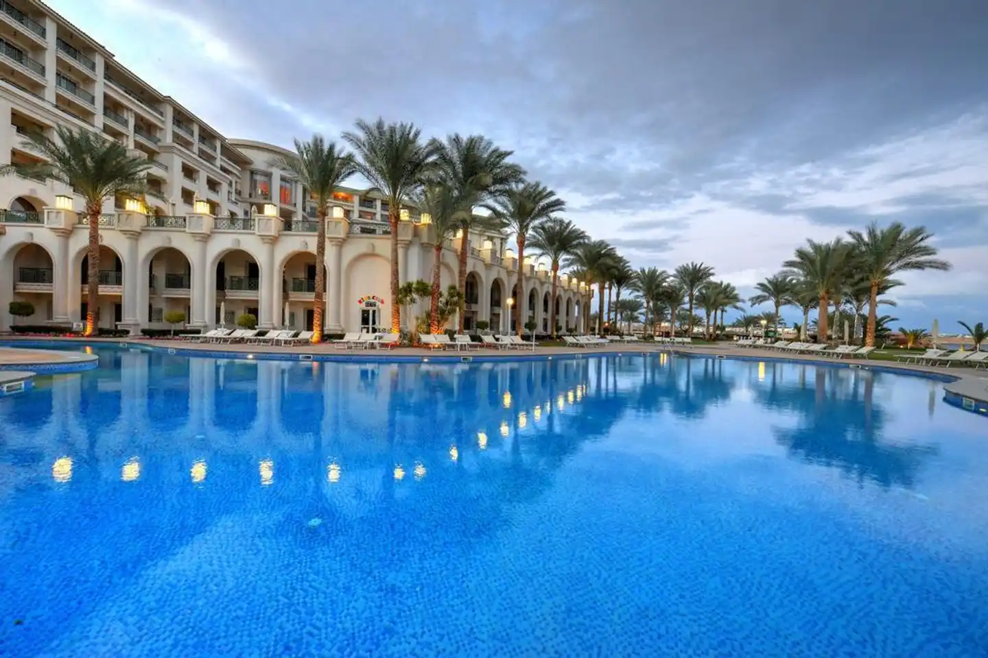 Stella Di Mare Beach Hotel & Spa Pool