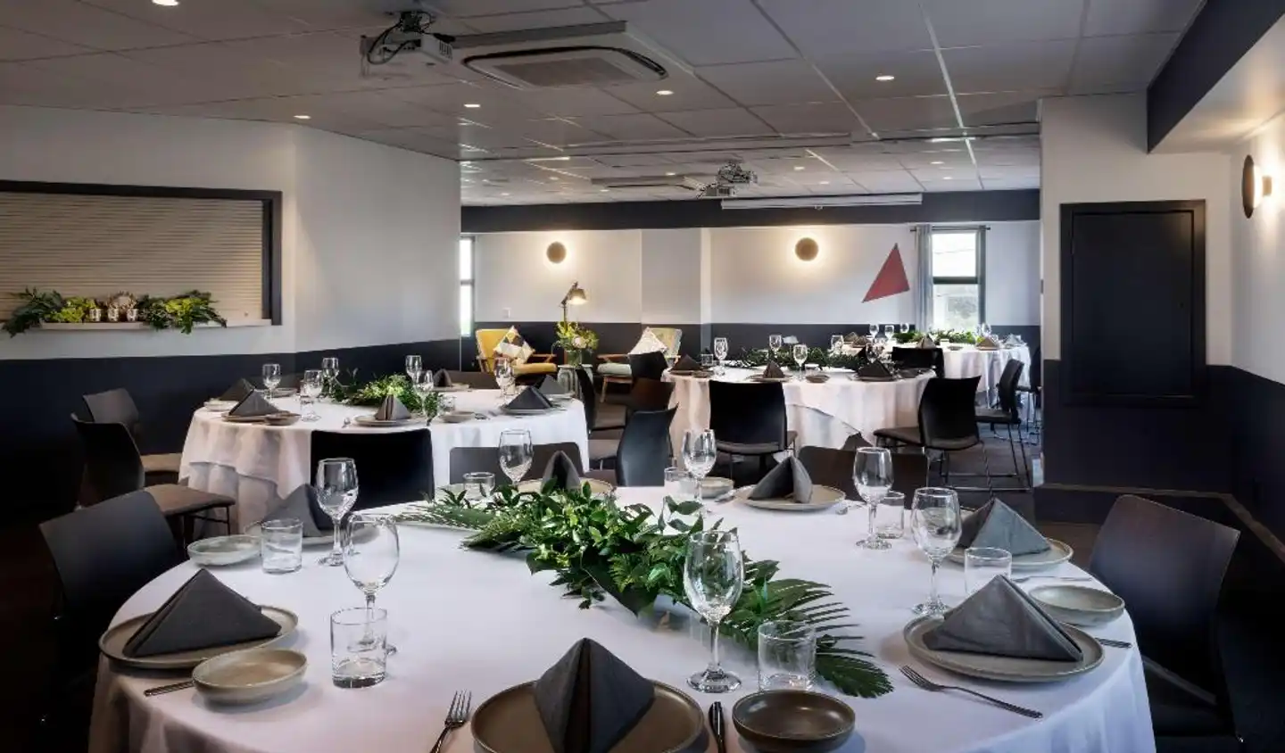 Atura Wellington Restaurant