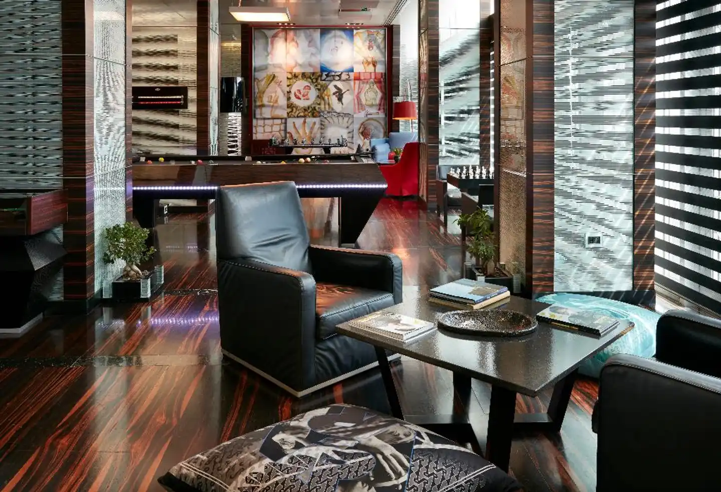 Romeo Lobby