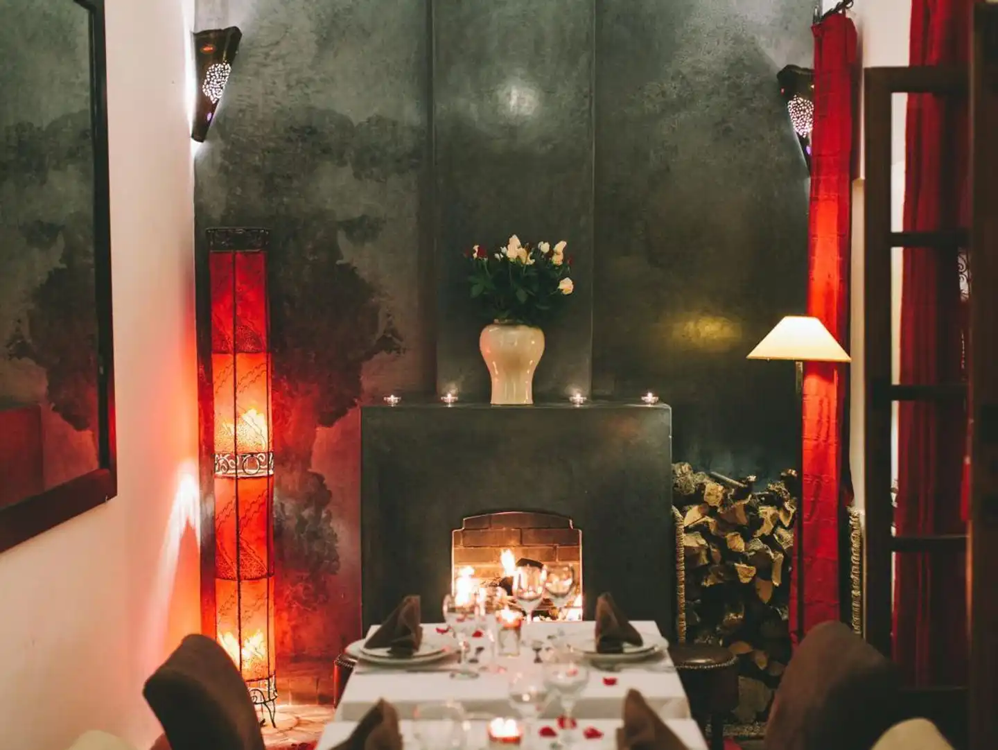 Dar Zaman Restaurant