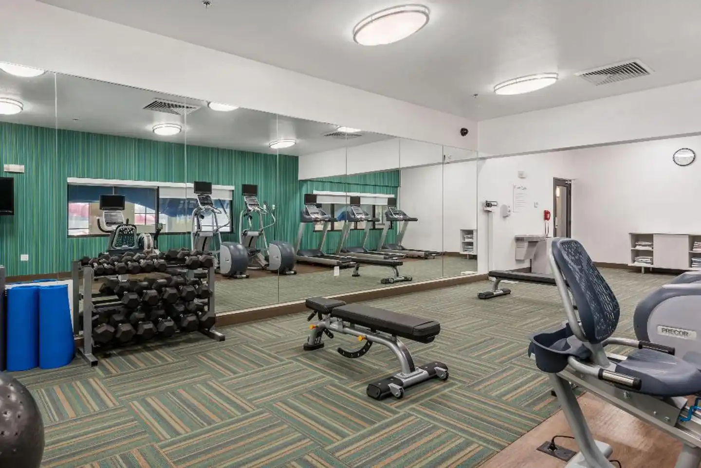 Holiday Inn Express West Valley City Sport und Entertainment