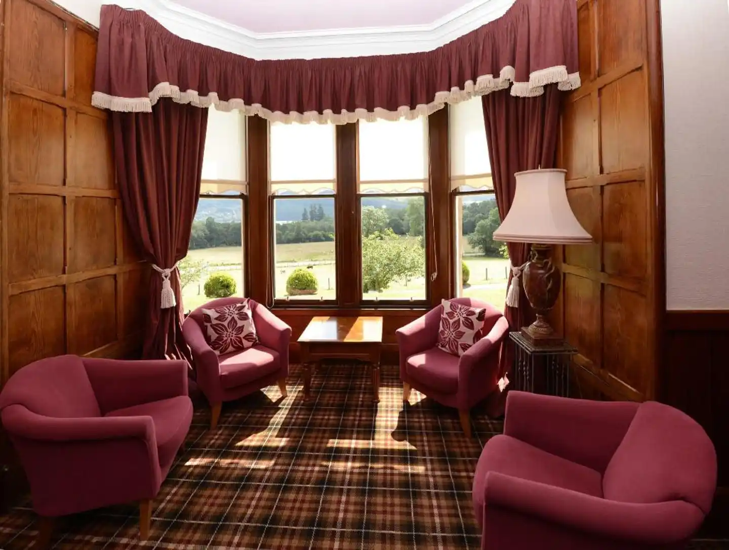 Inch Hotel Lobby