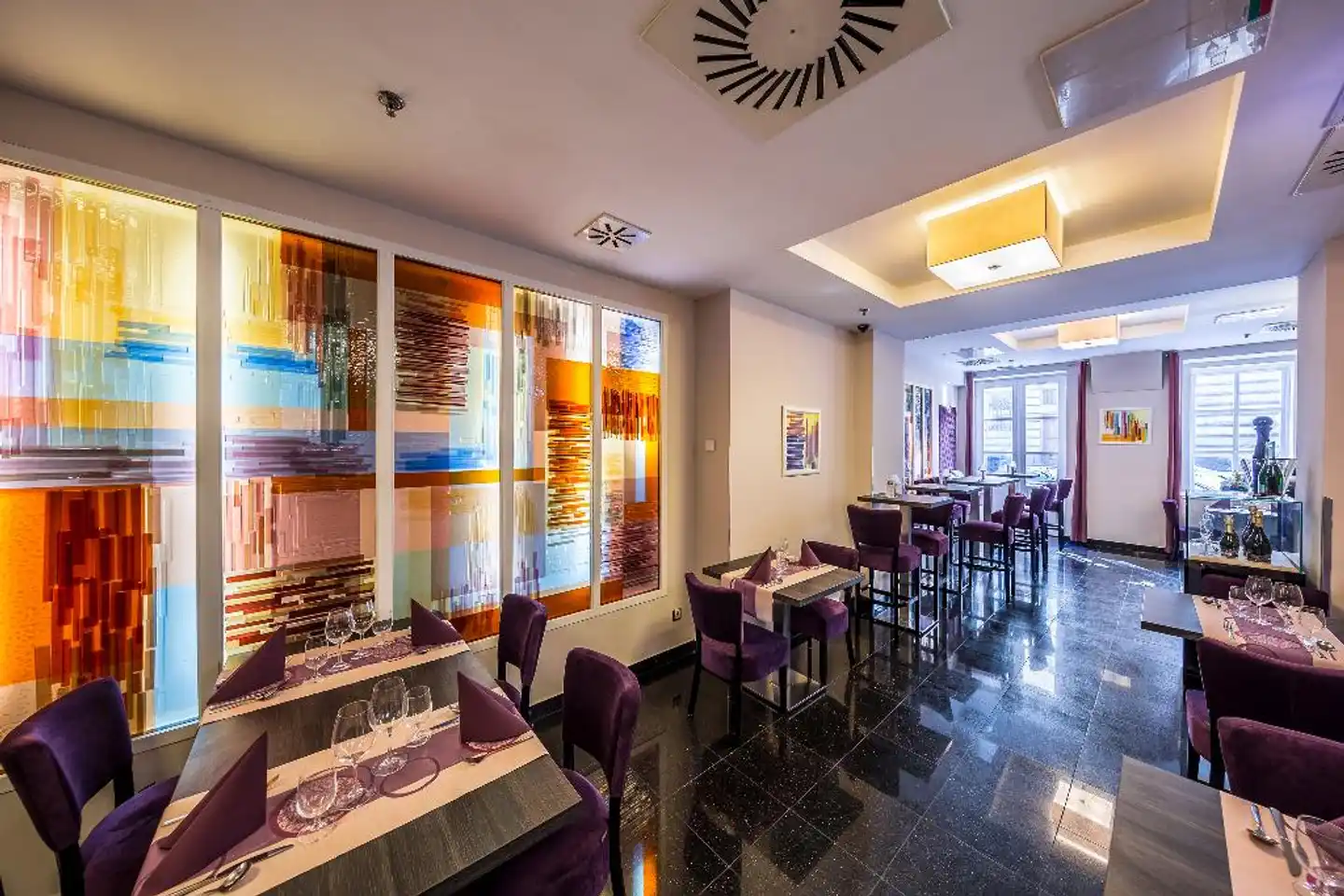 Hotel President Restaurant