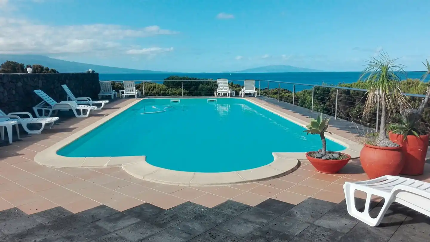 Cantinho das Buganvilias Pool