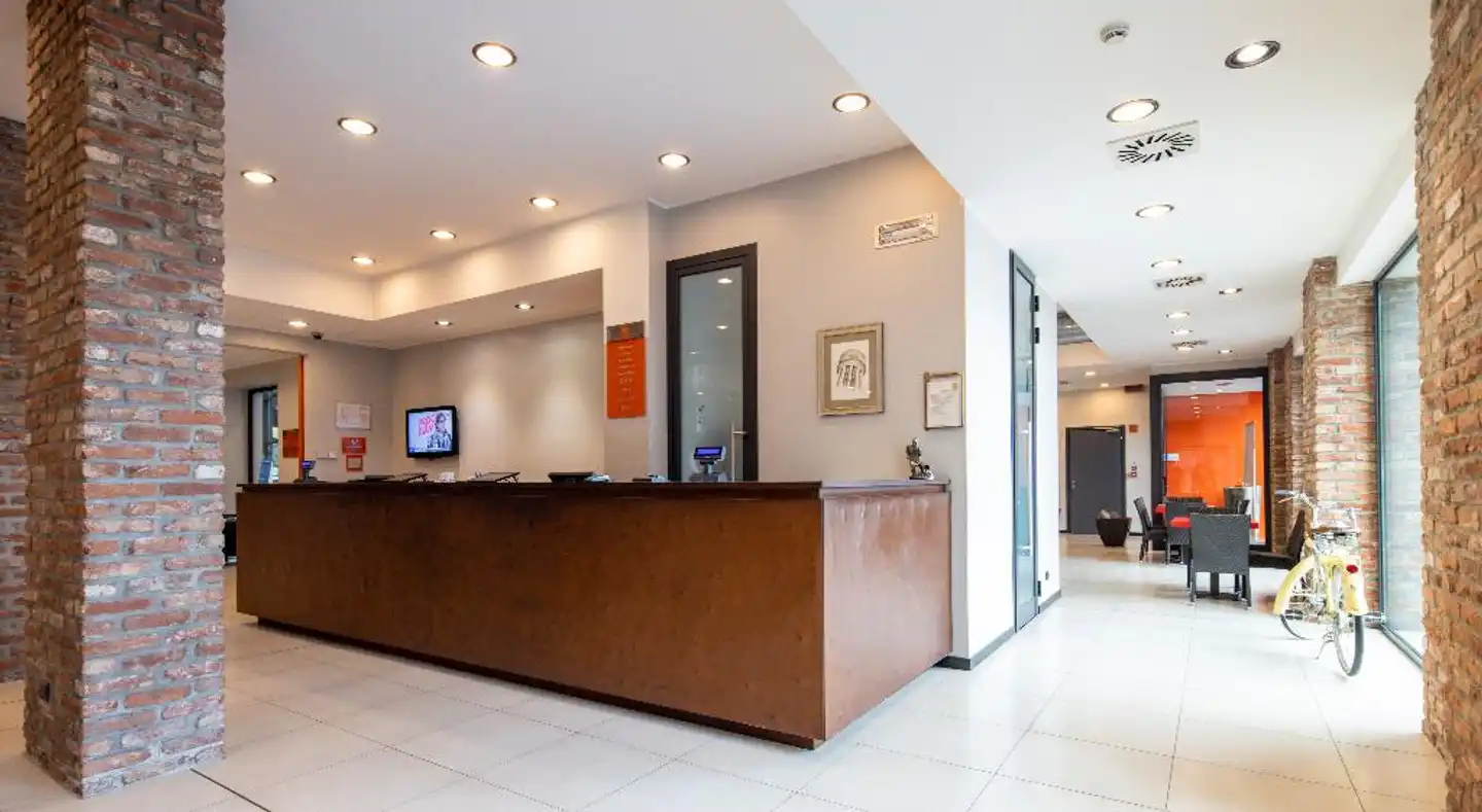 Best Western Falck Village Hotel Lobby