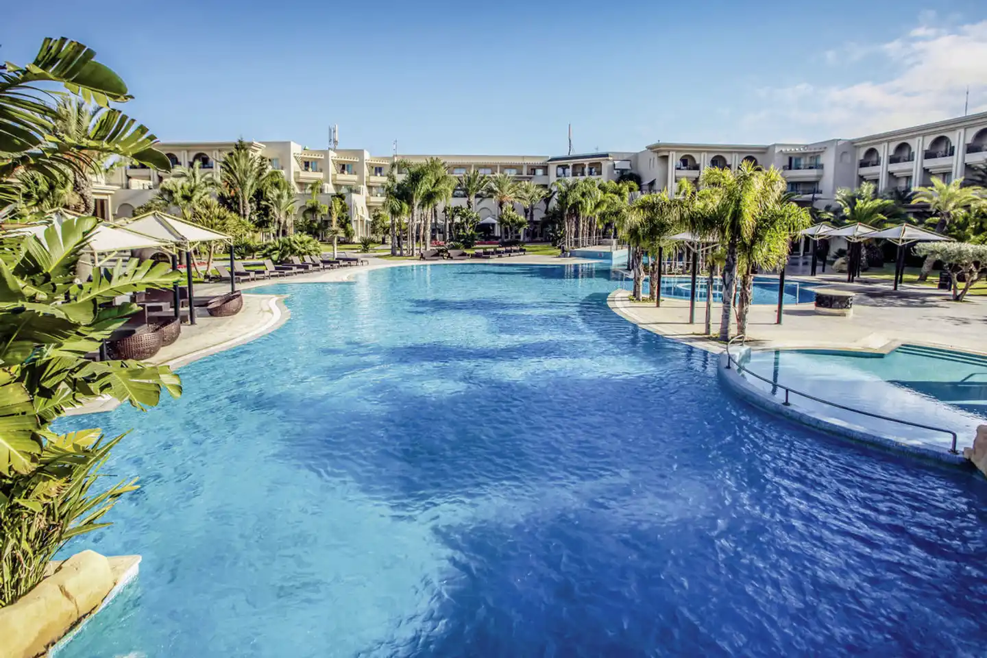 The Russelior Hotel & Spa Pool