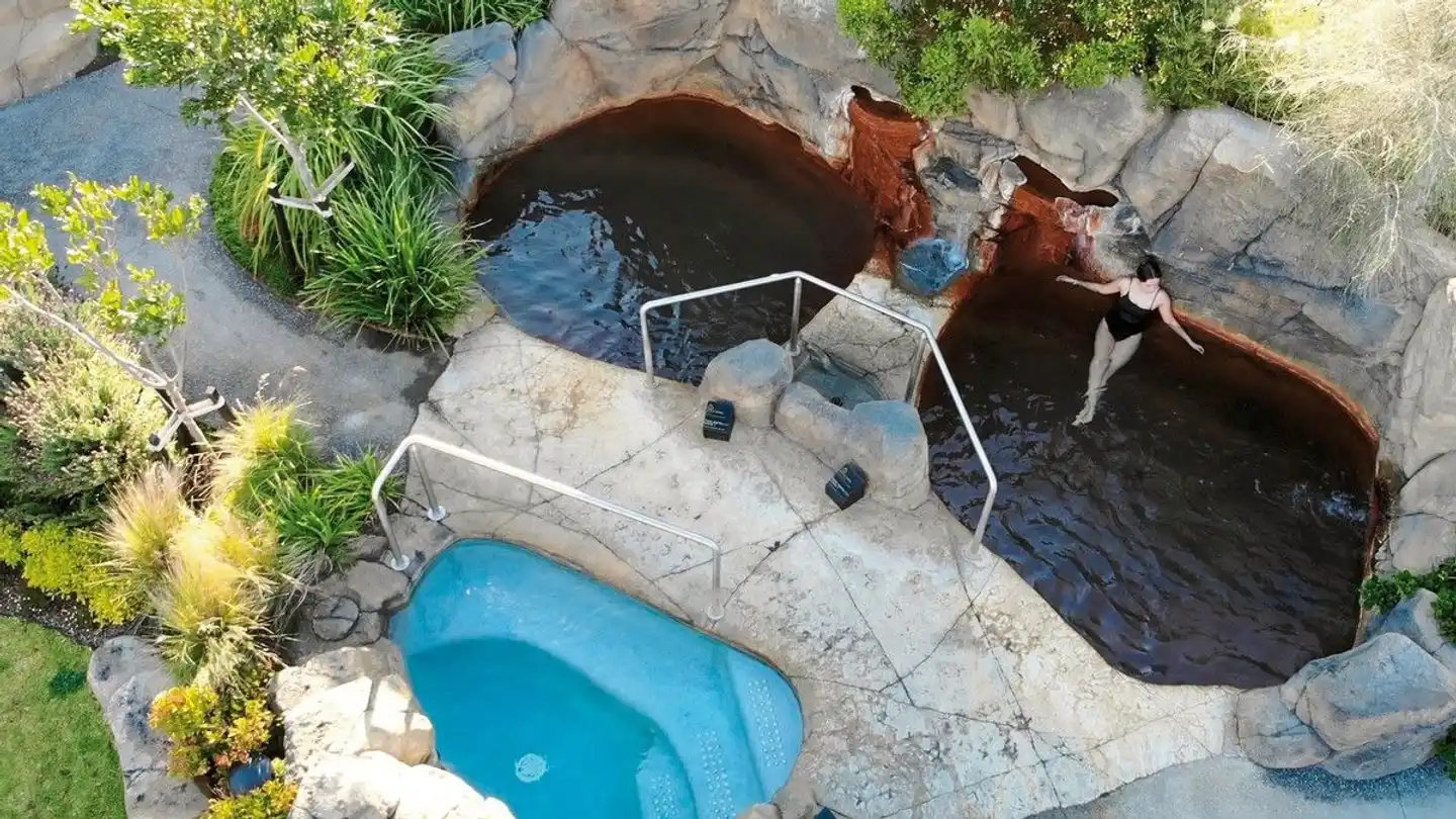 Deep Blue Hotel & Hot Springs Tiere