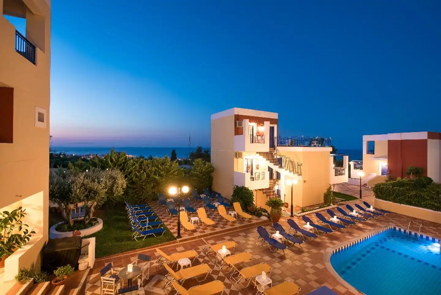 Astra Village Terrasse