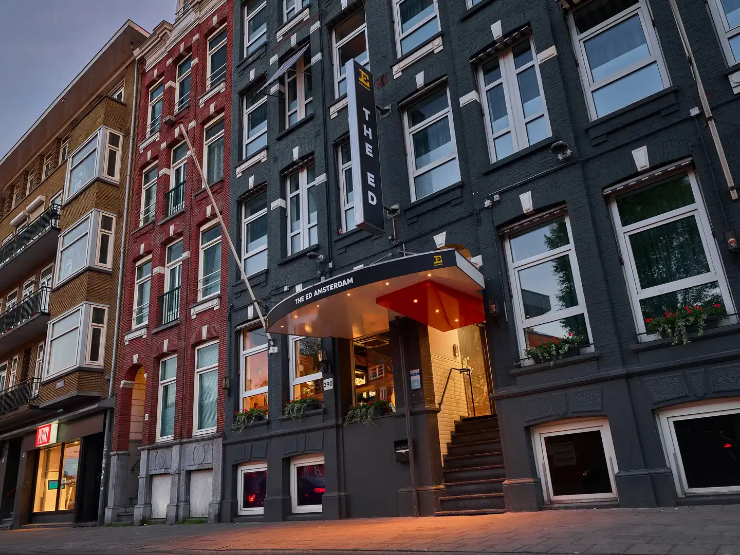 The Manor Amsterdam Aussenansicht