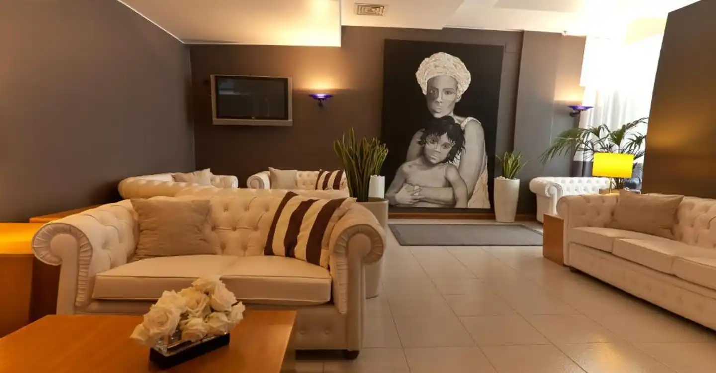 Santiago Lobby