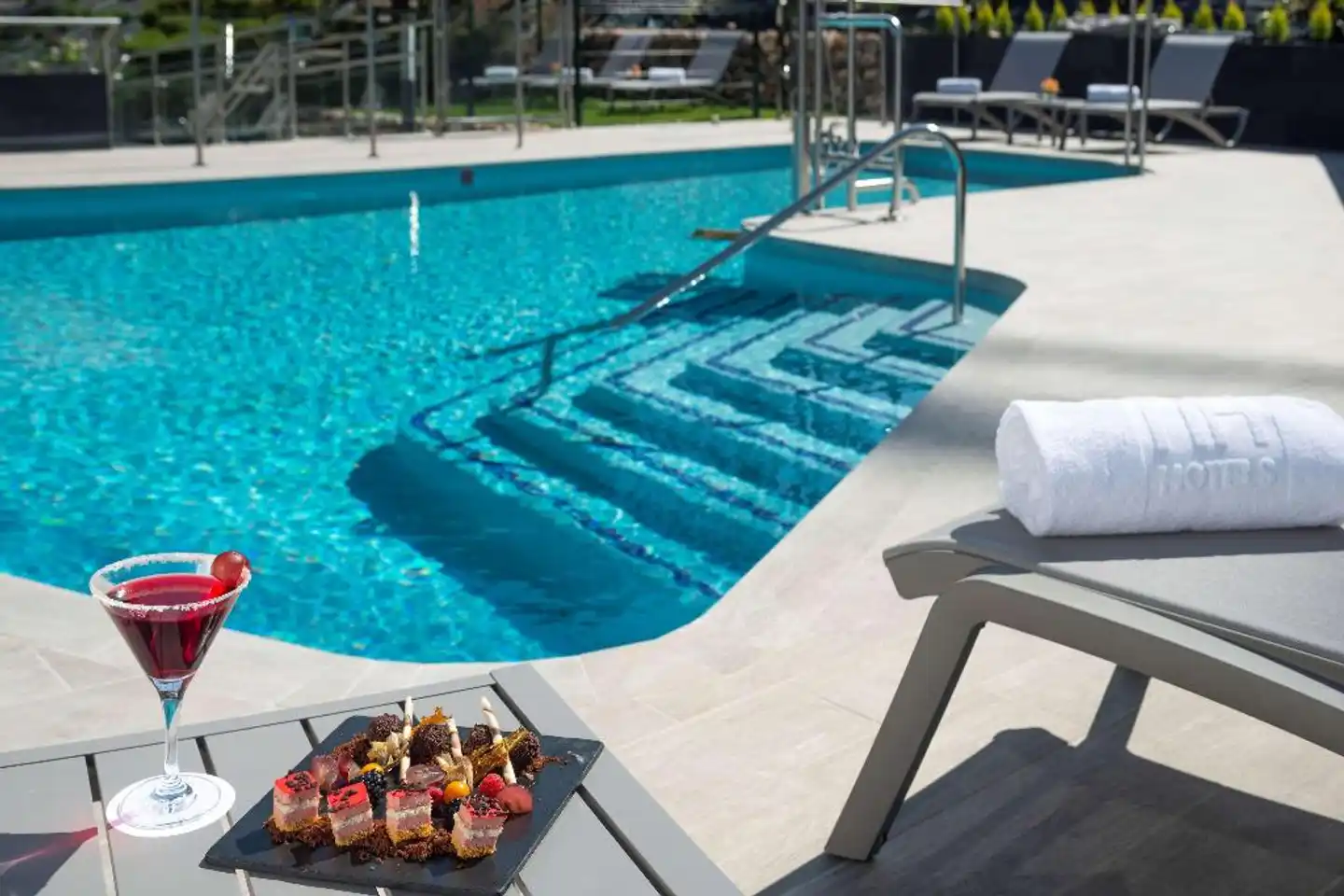 NH Madrid Ribera del Manzanares Pool