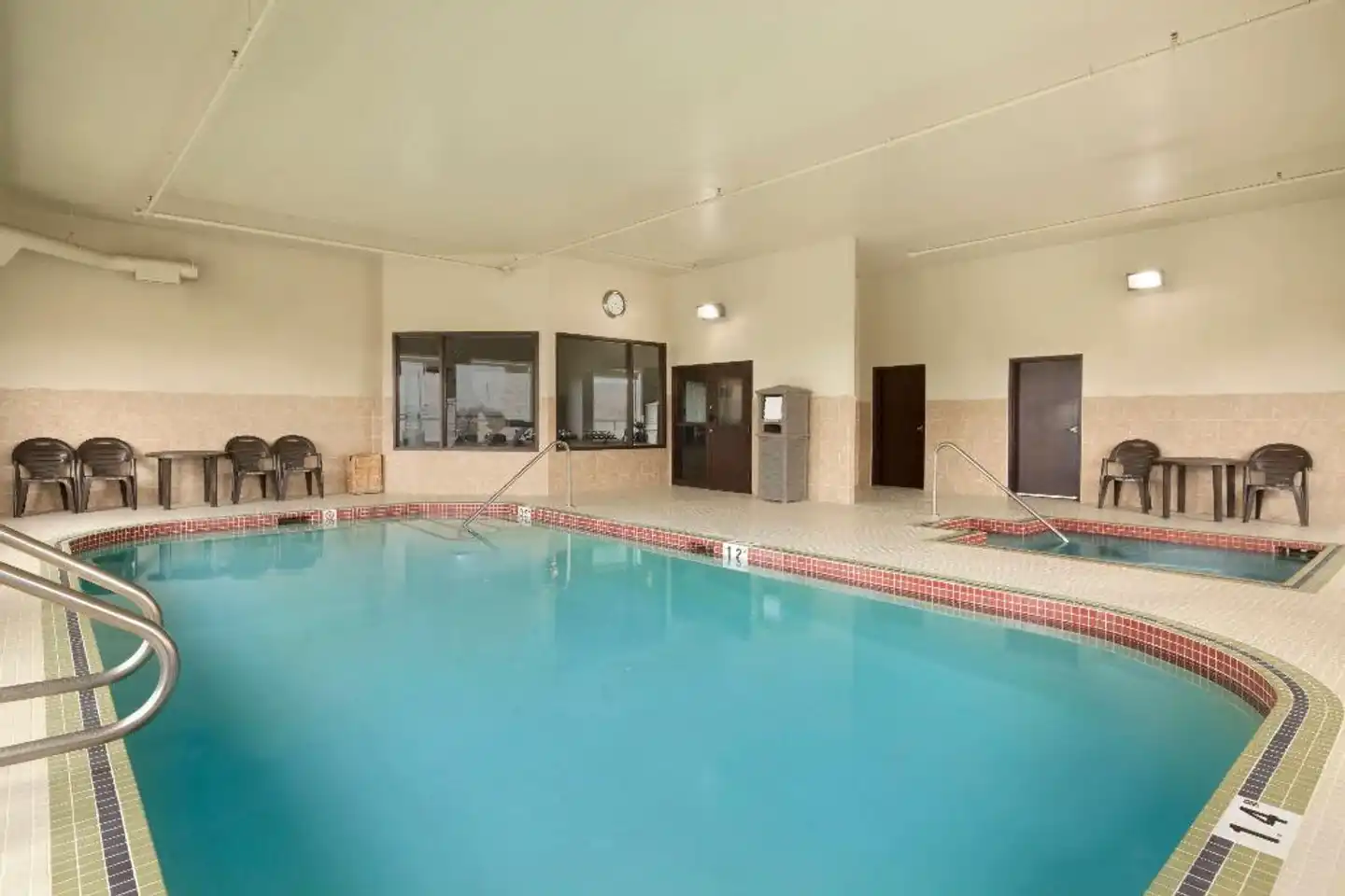 Days Inn by Wyndham Innisfail Hallenbad