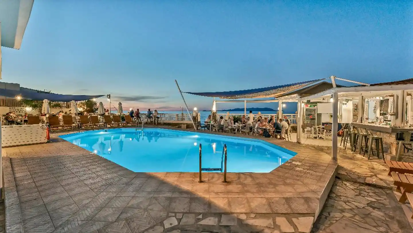 Sunset Beach Hotel Pool