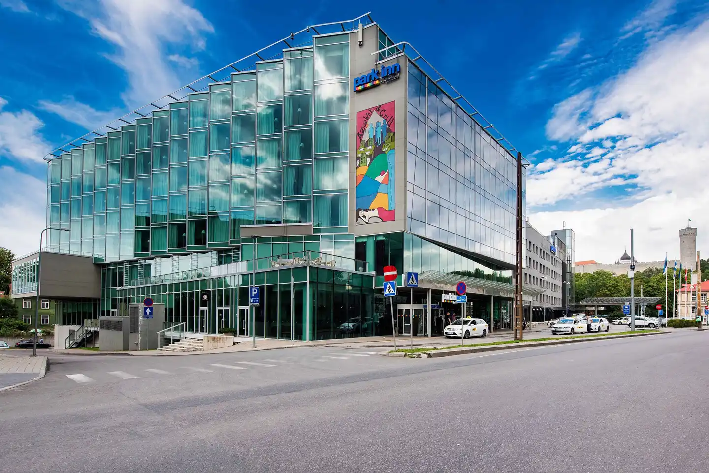 Meriton Grand Conference & Spa Hotel Aussenansicht