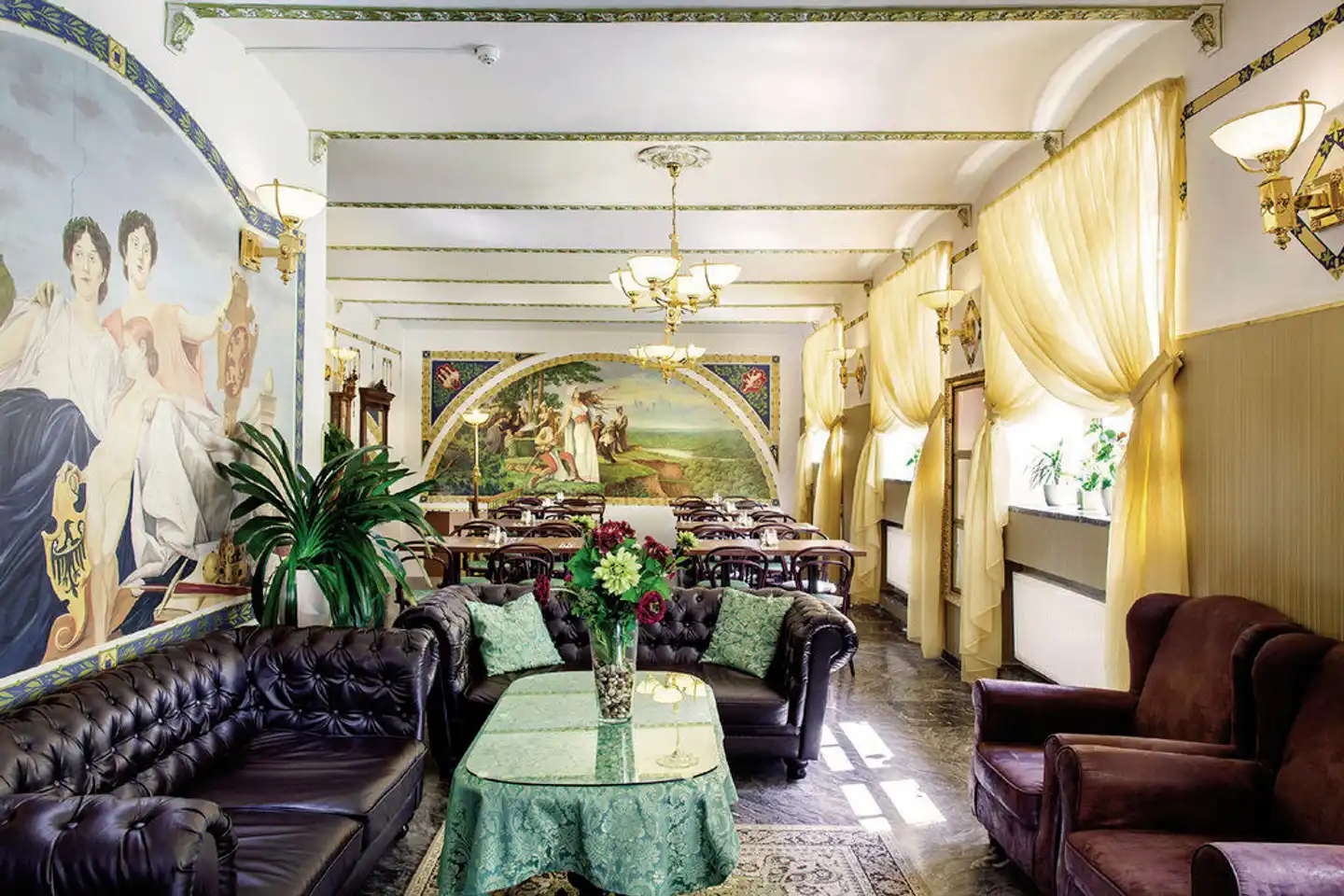 Hotel Taurus Lobby