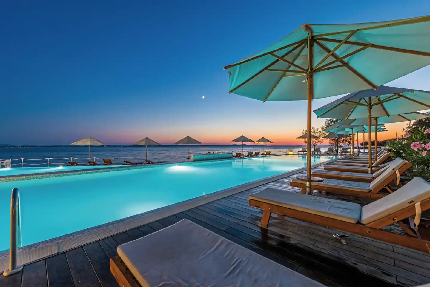Sunnyside Apartments Petrcane Pool