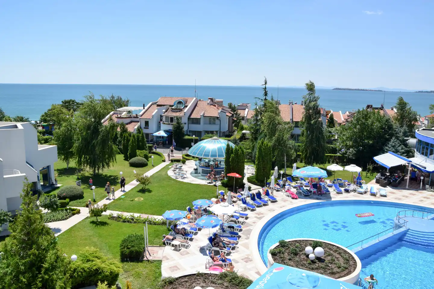 Sineva Park Aussenansicht