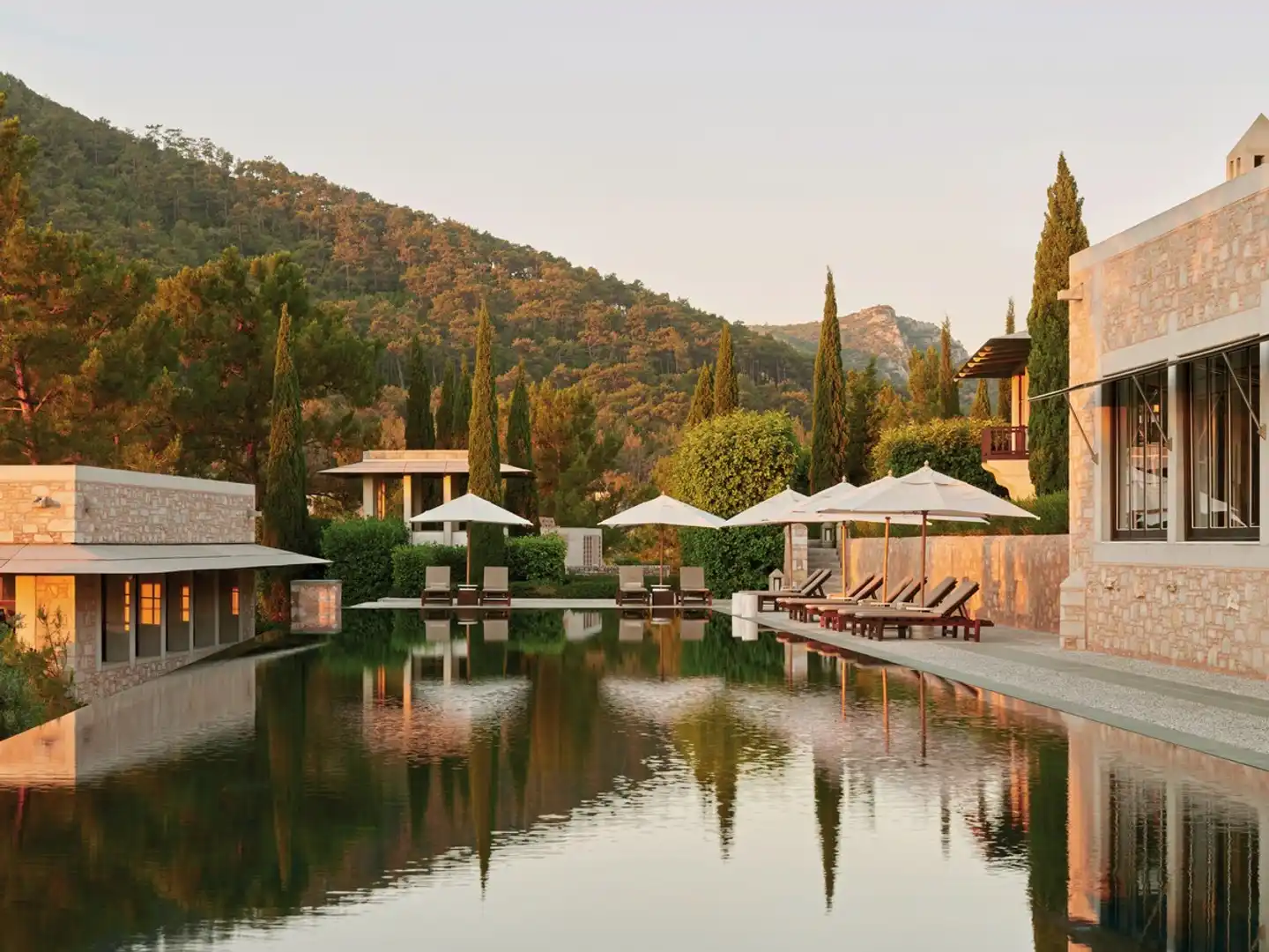 Amanruya Pool