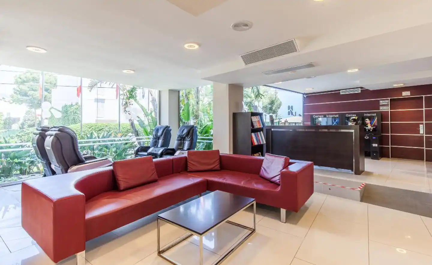 BLUESEA Ses Cases dOr Lobby