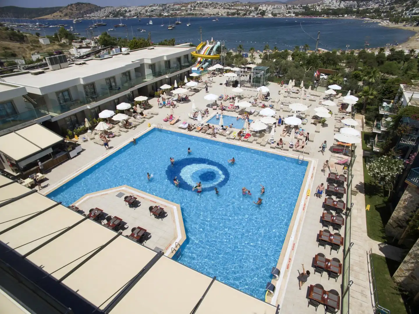 Jasmin Beach Hotel Pool