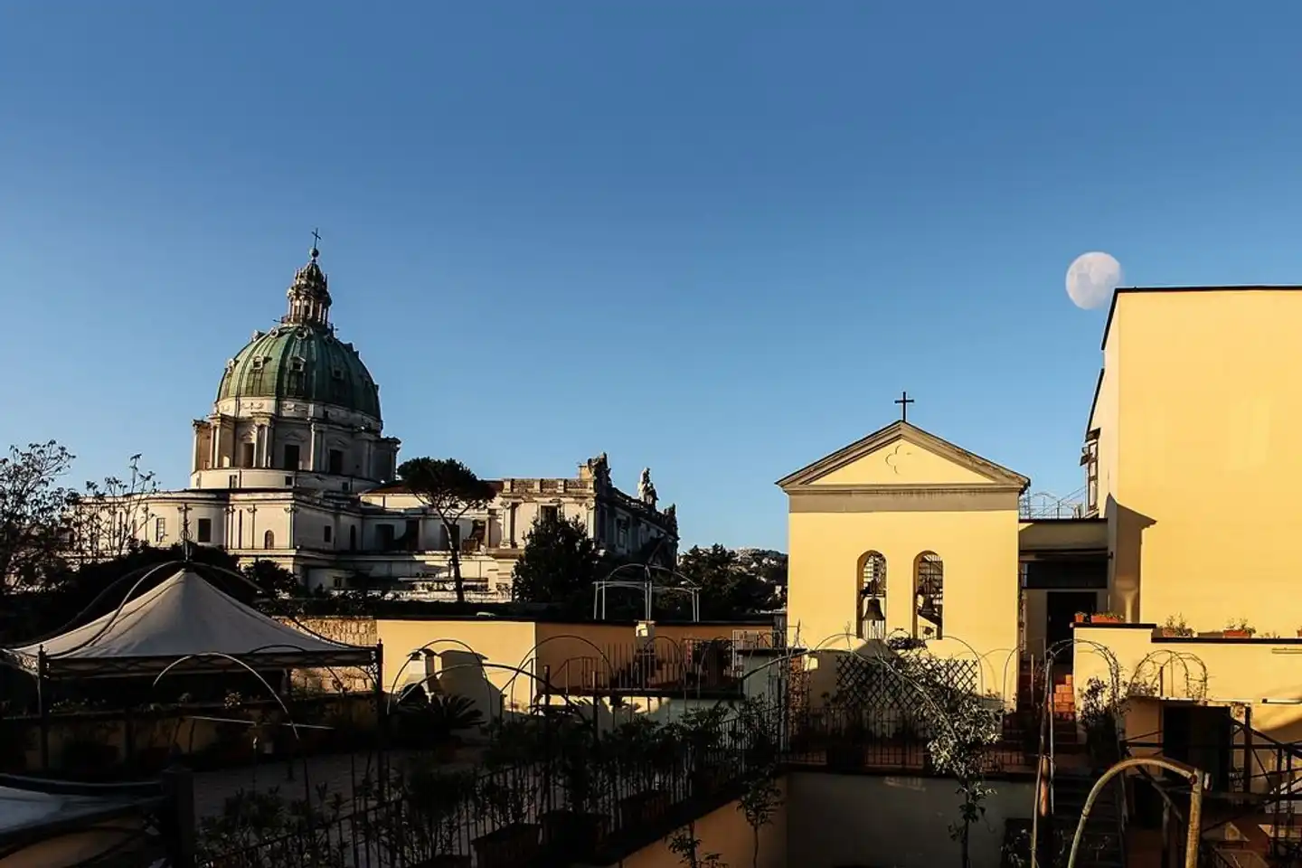 Grand Hotel Capodimonte Aussenansicht