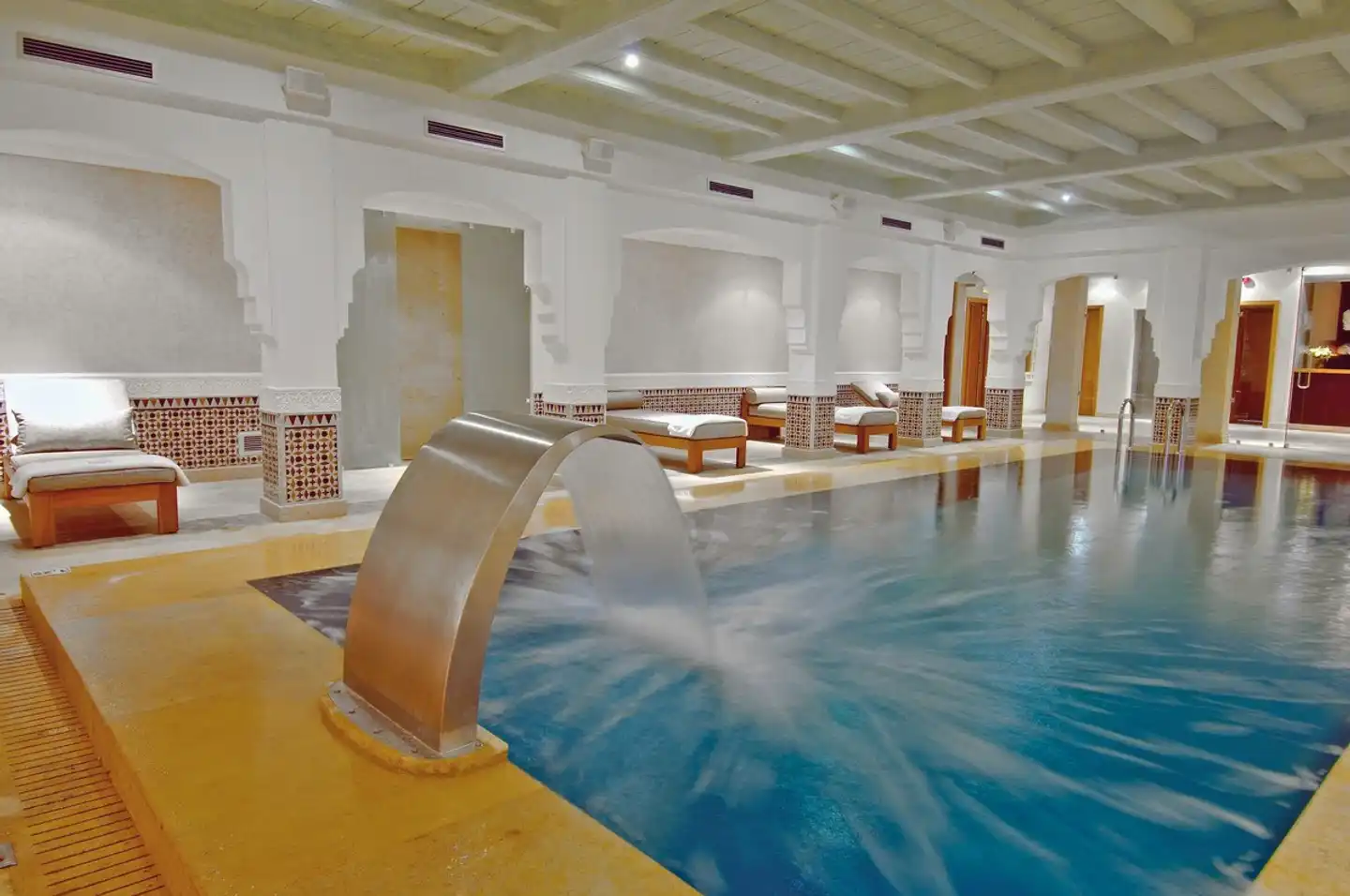 Riad Villa Blanche Hallenbad