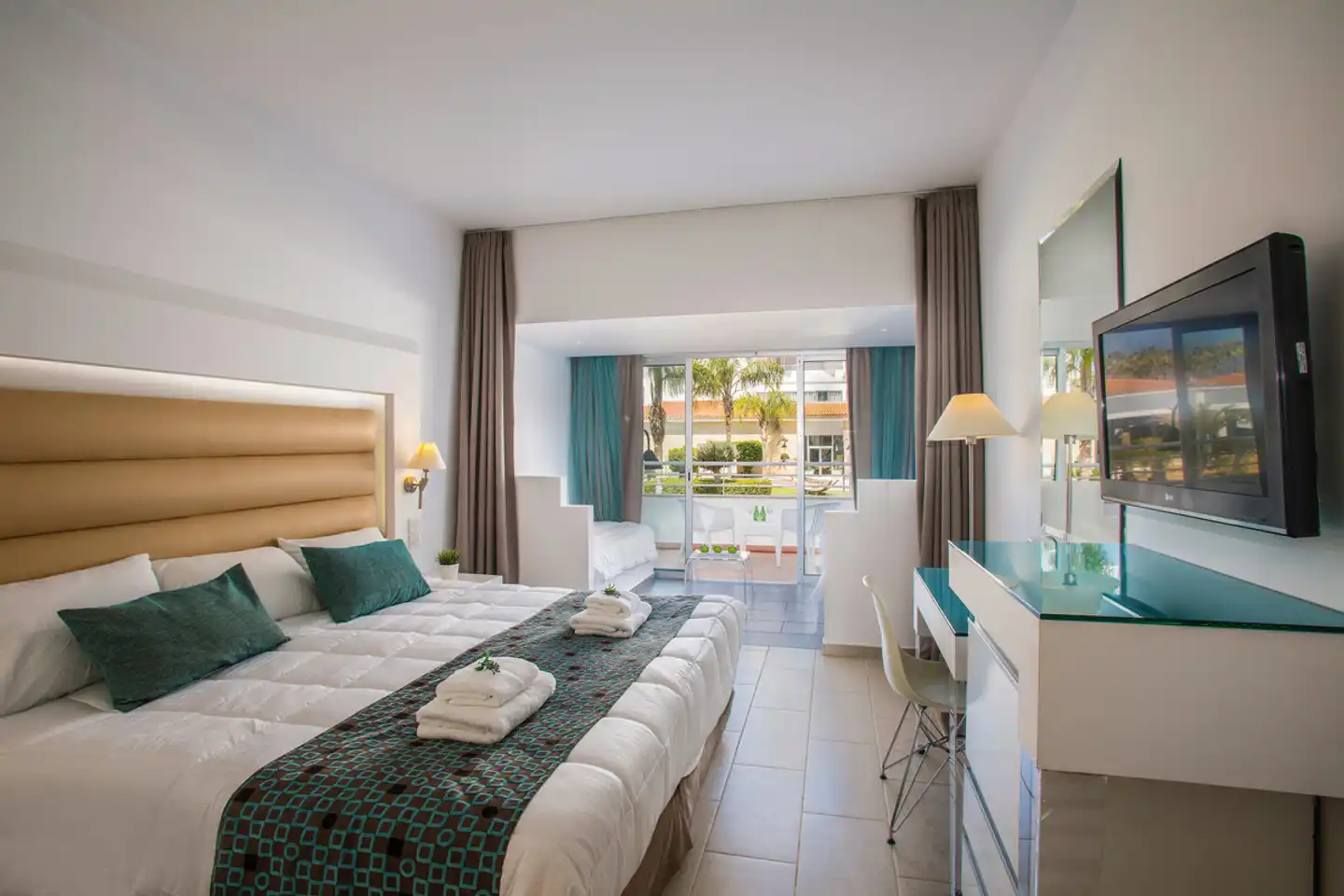 Leonardo Cypria Bay Wohnbeispiel